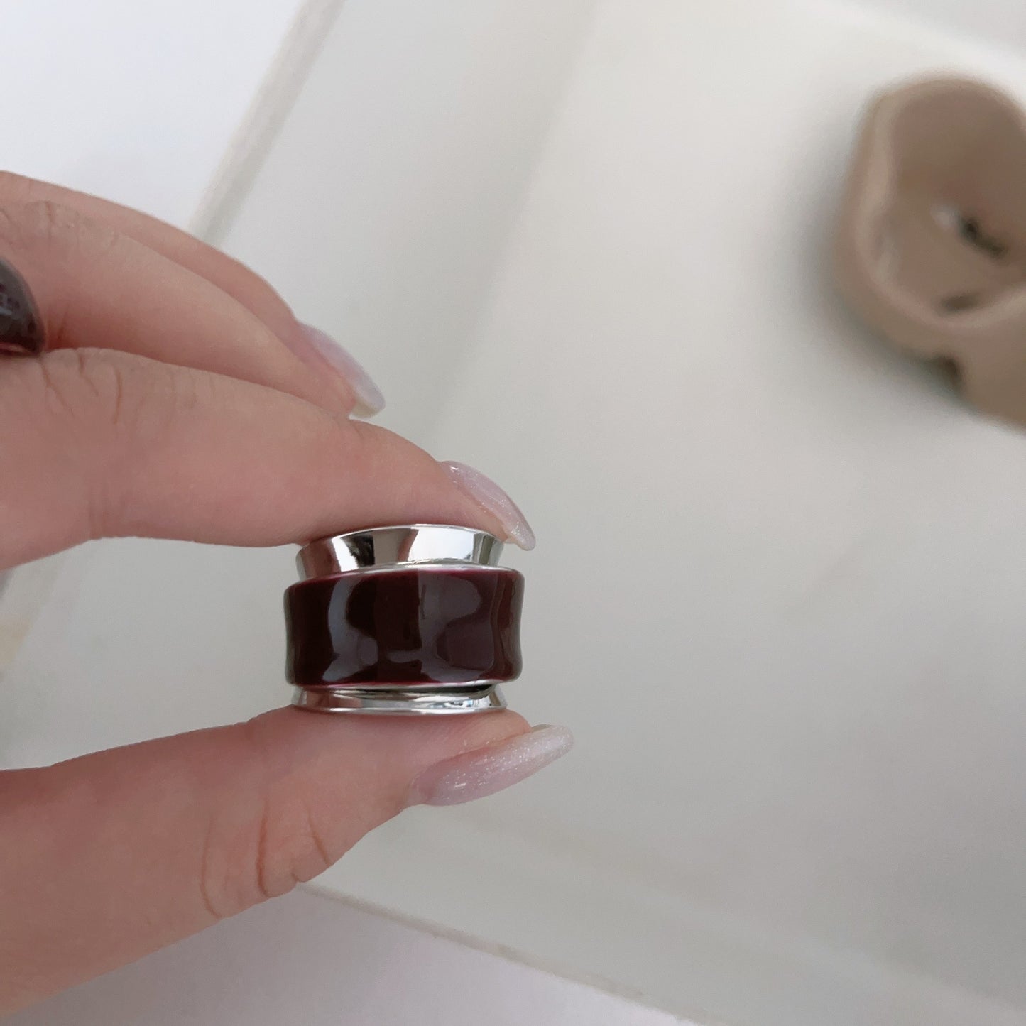 【🎁 B2G1｜先行スタート！】【グッズ】メラード風 エナメル釉仕上げ ダブルオープン 二重デザイン感リング