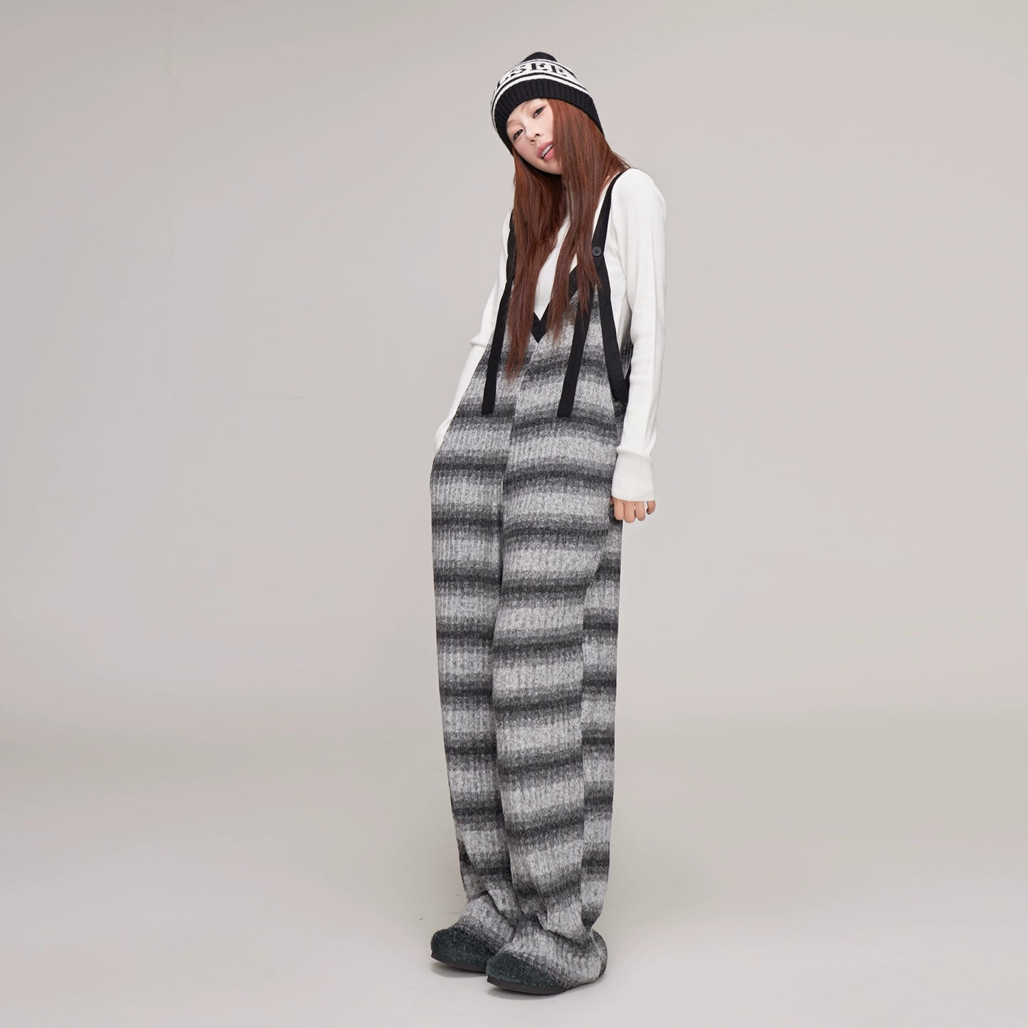 【ボトムス】秋冬 ゆったりVネック ニットサロペット グラデーション ワイドパンツ レディース オールインワン【SHシリーズ】