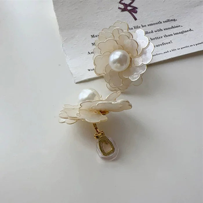 復古花朵珍珠耳飾｜法式優雅風樹脂花耳環