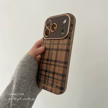 【グッズ】新作 ins風 レトロ 学院風 ブラウンチェック 大窓 iPhone17 Pro Max対応 iPhone17 / 16 Pro Max / 15 Pro / 14対応 全面保護 耐衝撃 男女兼用 ケース