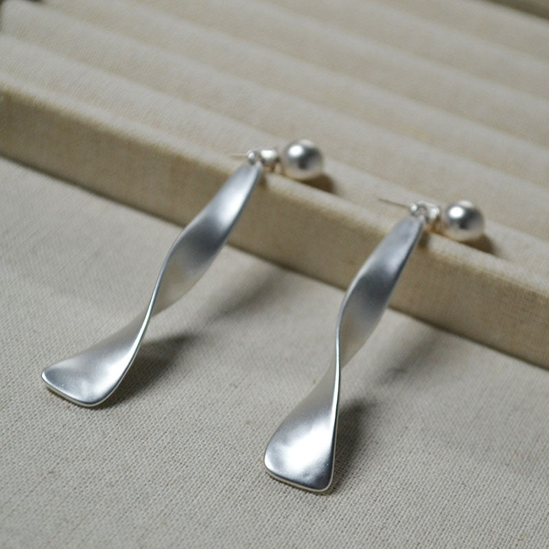 【🎁 B2G1｜先行スタート！】【グッズ】ハンドメイド風 ヨーロッパ風 個性派 ピアス レトロ 高見え 耳飾り