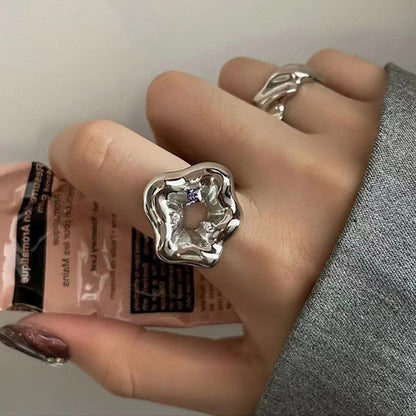 【グッズ】不規則メタルフラワー オープンリング レディース 韓国風 個性派 万能 上品 おしゃれ 指輪