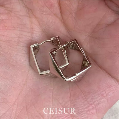 【グッズ】シンプルクール幾何学スクエアイヤーカフ 気品溢れる高級感 ファッション性抜群 レトロピアス