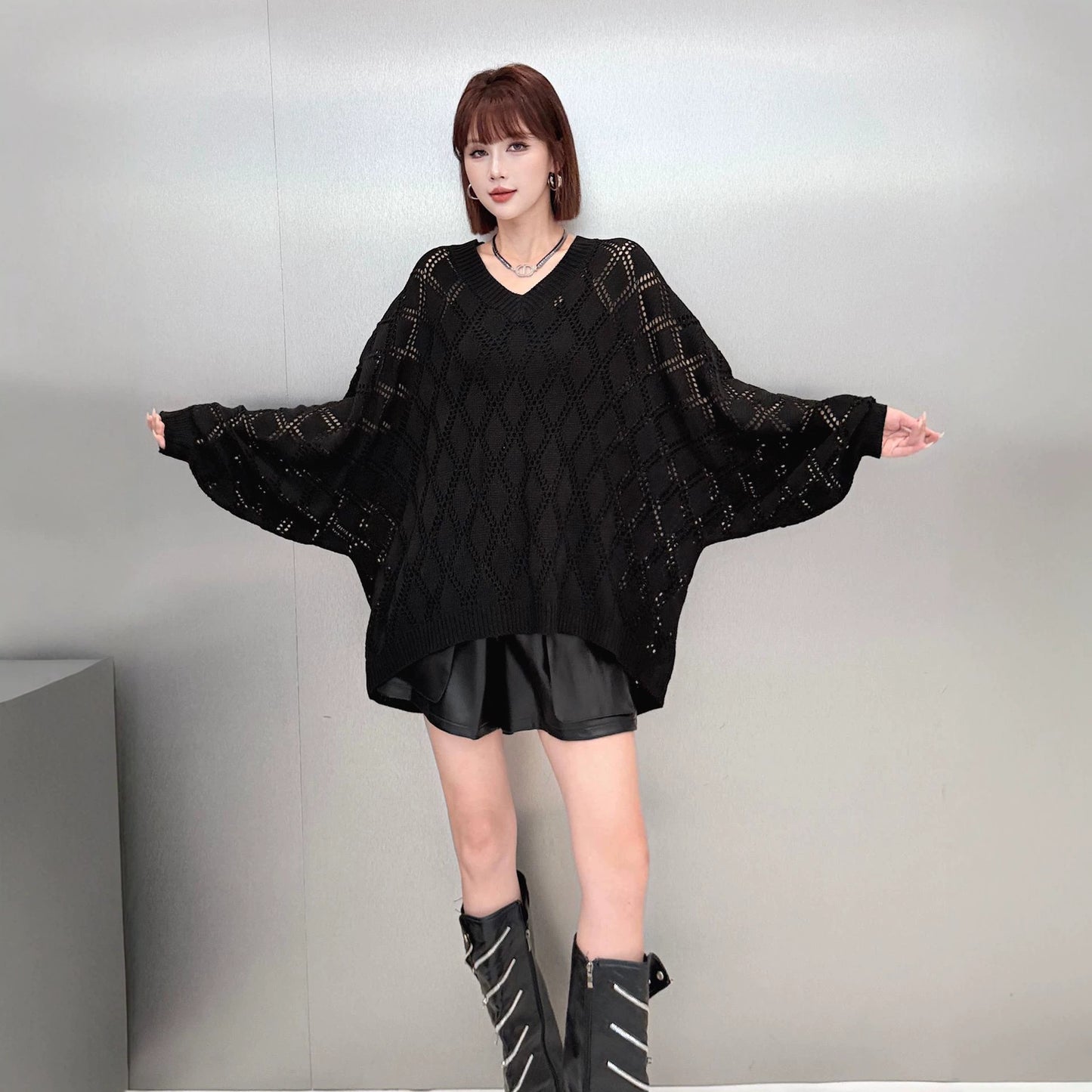 【トップス】個性デザイン 透かしニット レディース Vネック ワイドシルエット 秋コーデ【AHシリーズ】