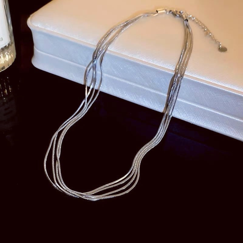 【グッズ】レイヤードネックレス レディース シルバー スネークチェーン 重ね付け風 首元アクセサリー