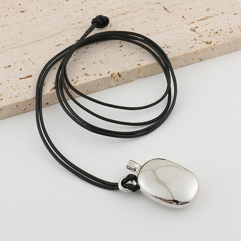 【🎁 B2G1｜先行スタート！】【グッズ】高見えブラックレザーコード ロングネックレス シンプル上品ペンダント