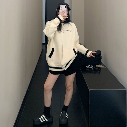 【アウター】春 秋 冬 刺繍 厚手 フード付き ファスナー付き  ニット ジャケット【FCシリーズ】