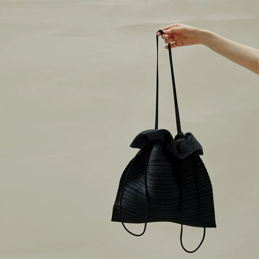 【バッグ】プリーツワンショルダーバッグ 無地 カジュアル 通勤 おすすめ