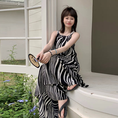 【ボトムス】ゆったりカジュアル 夏用 水波模様 ルーズ感たっぷり オーバーサイズキャミサロペット 【SHシリーズ】